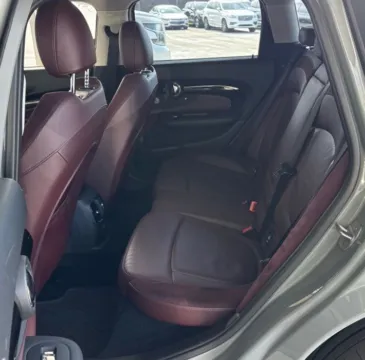 More photos of 2016 MINI Cooper Clubman at Carmel Auto Gallery, IN