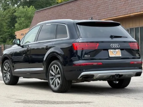 Another view of 2017 Audi Q7 3.0T Premium Plus for sale in Carmel, IN at Carmel Auto Gallery