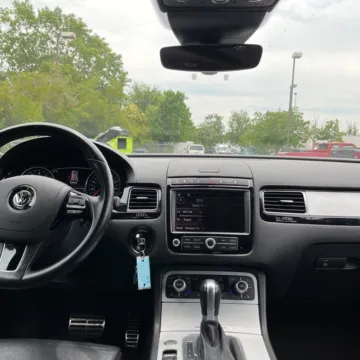 More photos of 2017 Volkswagen Touareg V6 at Carmel Auto Gallery, IN