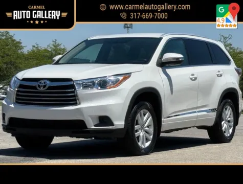 White 2016 Toyota Highlander LE V6 for sale in Carmel, IN
