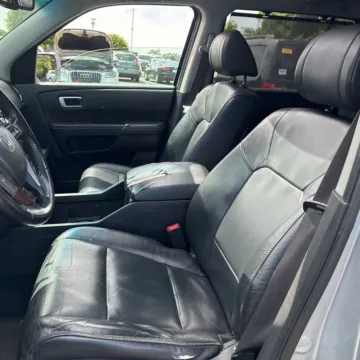 Photos of 2015 Honda Pilot Touring for sale in Carmel, IN at Carmel Auto Gallery