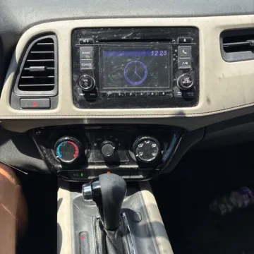 More photos of 2016 Honda HR-V LX at Carmel Auto Gallery, IN