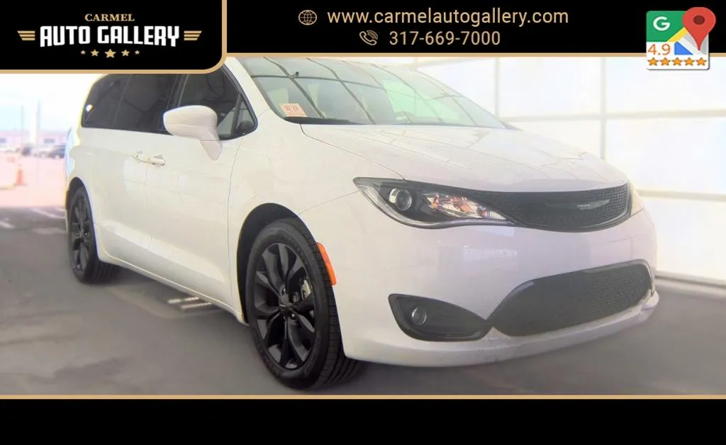White 2020 Chrysler Pacifica Touring for sale in Carmel, IN