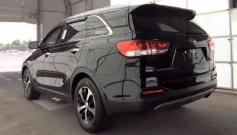 Photos of 2018 Kia Sorento EX for sale in Carmel, IN at Carmel Auto Gallery