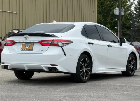 More photos of 2019 Toyota Camry SE at Carmel Auto Gallery, IN
