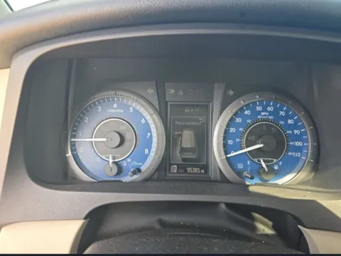 More photos of 2018 Toyota Sienna XLE at Carmel Auto Gallery, IN