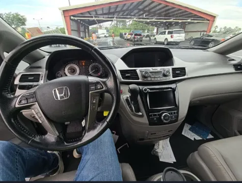 More photos of 2016 Honda Odyssey Touring Elite at Carmel Auto Gallery, IN
