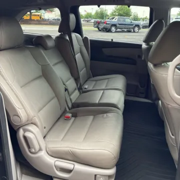 More photos of 2016 Honda Odyssey EX-L at Carmel Auto Gallery, IN