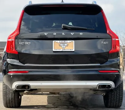 More photos of 2019 Volvo XC90 T6 Momentum at Carmel Auto Gallery, IN