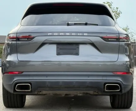 More photos of 2019 Porsche Cayenne at Carmel Auto Gallery, IN