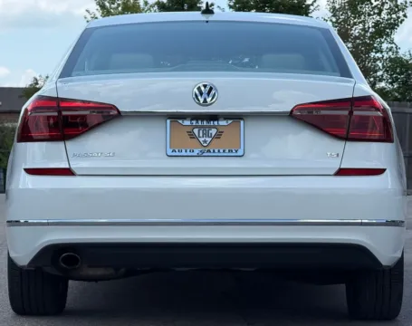 More photos of 2018 Volkswagen Passat 2.0T SE at Carmel Auto Gallery, IN
