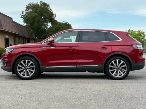 Photos of 2019 Lincoln Nautilus Select for sale in Carmel, IN at Carmel Auto Gallery