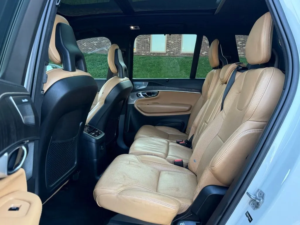 2021 Volvo XC90 Inscription - Photo 17
