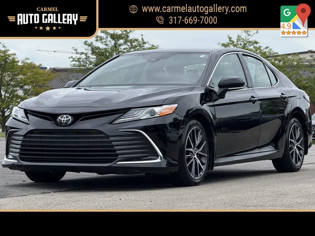 Black 2022 Toyota Camry XLE for sale in Carmel, IN