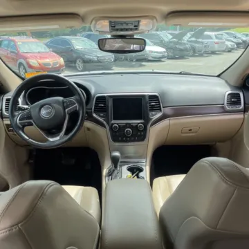 More photos of 2018 Jeep Grand Cherokee Limited at Carmel Auto Gallery, IN