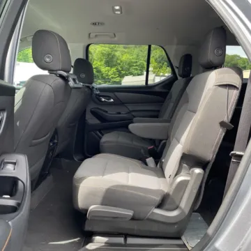 More photos of 2018 Chevrolet Traverse LT at Carmel Auto Gallery, IN