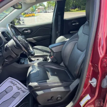 Another view of 2021 Jeep Cherokee Latitude Lux for sale in Carmel, IN at Carmel Auto Gallery
