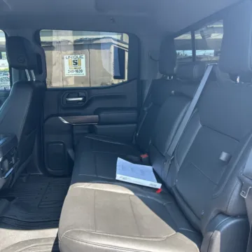 More photos of 2021 GMC Sierra 1500 SLT at Carmel Auto Gallery, IN