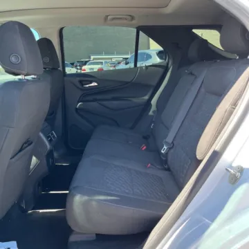 More photos of 2020 Chevrolet Equinox LT at Carmel Auto Gallery, IN