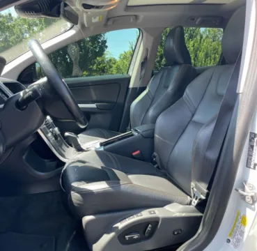 Another view of 2017 Volvo XC60 T6 Dynamic for sale in Carmel, IN at Carmel Auto Gallery