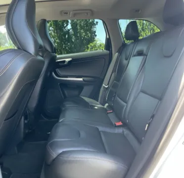 More photos of 2017 Volvo XC60 T6 Dynamic at Carmel Auto Gallery, IN