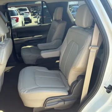 More photos of 2021 Ford Expedition Limited at Carmel Auto Gallery, IN