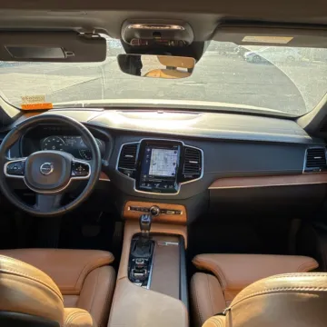 More photos of 2018 Volvo XC90 T6 Inscription at Carmel Auto Gallery, IN