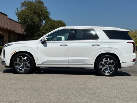 Photos of 2021 Hyundai Palisade Calligraphy for sale in Carmel, IN at Carmel Auto Gallery