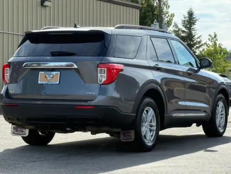 More photos of 2021 Ford Explorer XLT at Carmel Auto Gallery, IN