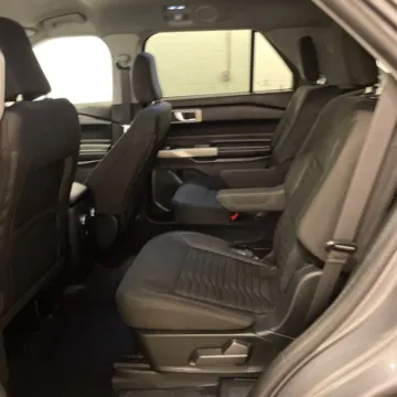 More photos of 2021 Ford Explorer XLT at Carmel Auto Gallery, IN