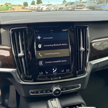 More photos of 2018 Volvo S90 T5 Momentum at Carmel Auto Gallery, IN