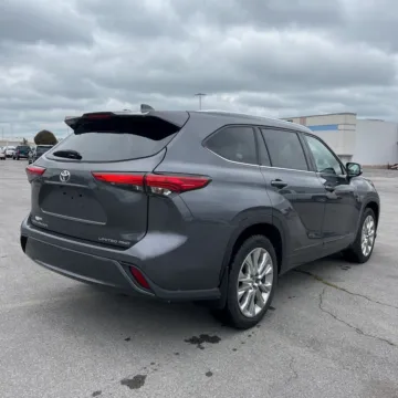Another view of 2020 Toyota Highlander Limited for sale in Carmel, IN at Carmel Auto Gallery