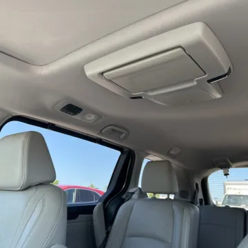 More photos of 2020 Honda Odyssey Elite at Carmel Auto Gallery, IN