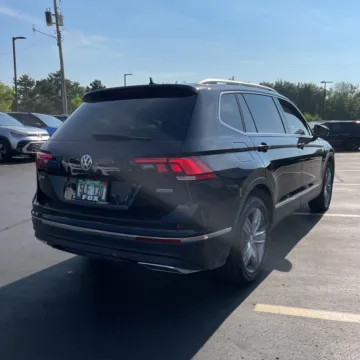 More photos of 2019 Volkswagen Tiguan 2.0T SEL Premium at Carmel Auto Gallery, IN