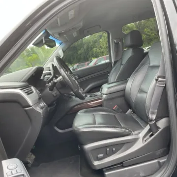 Photos of 2017 GMC Yukon XL SLT for sale in Carmel, IN at Carmel Auto Gallery