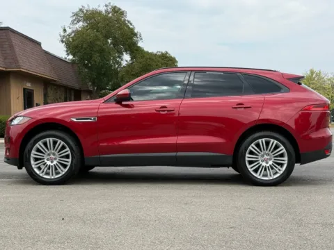 Photos of 2018 Jaguar F-PACE 25t Premium for sale in Carmel, IN at Carmel Auto Gallery