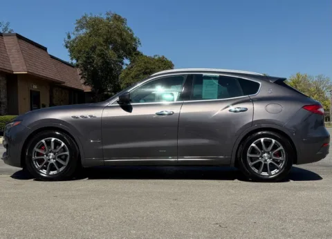 Photos of 2018 Maserati Levante GranLusso for sale in Carmel, IN at Carmel Auto Gallery