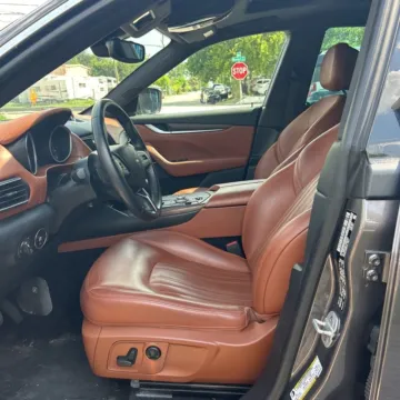 Photos of 2018 Maserati Levante GranLusso for sale in Carmel, IN at Carmel Auto Gallery