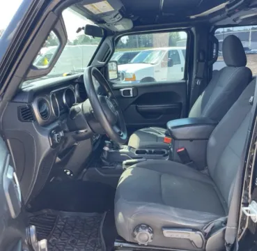 Photos of 2020 Jeep Gladiator Sport for sale in Carmel, IN at Carmel Auto Gallery