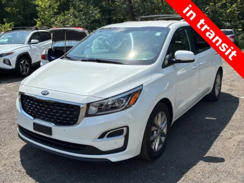White 2019 Kia Sedona EX for sale in Carmel, IN