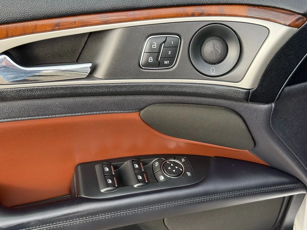2019 Lincoln MKZ Reserve II - Photo 14