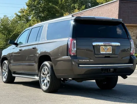 Another view of 2019 GMC Yukon XL Denali for sale in Carmel, IN at Carmel Auto Gallery