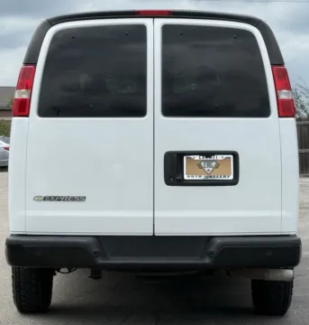 More photos of 2022 Chevrolet Express 3500 LS at Carmel Auto Gallery, IN