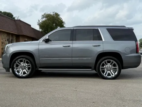 Photos of 2018 GMC Yukon SLT for sale in Carmel, IN at Carmel Auto Gallery