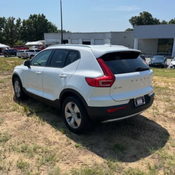 Another view of 2022 Volvo XC40 Momentum for sale in Carmel, IN at Carmel Auto Gallery