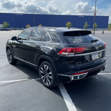 Photos of 2020 Volkswagen Atlas Cross Sport 3.6L V6 SEL R-Line for sale in Carmel, IN at Carmel Auto Gallery