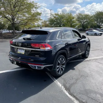 Another view of 2020 Volkswagen Atlas Cross Sport 3.6L V6 SEL R-Line for sale in Carmel, IN at Carmel Auto Gallery