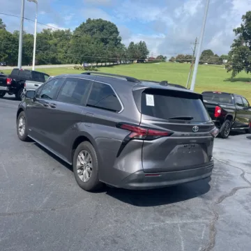 Another view of 2021 Toyota Sienna LE for sale in Carmel, IN at Carmel Auto Gallery