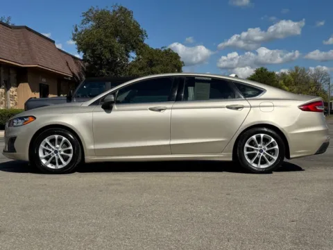 Photos of 2019 Ford Fusion SE for sale in Carmel, IN at Carmel Auto Gallery