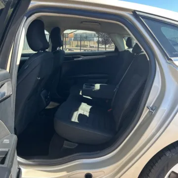 More photos of 2019 Ford Fusion SE at Carmel Auto Gallery, IN